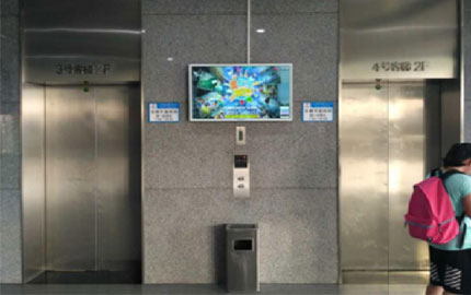 厦门社区楼宇电梯旁电视机广告